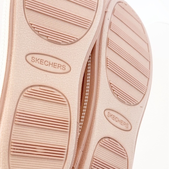 NWT Skechers Cozy Campfire Slipper Boots Faux Fur in Blush, Size 8.5 - Picture 8 of 9